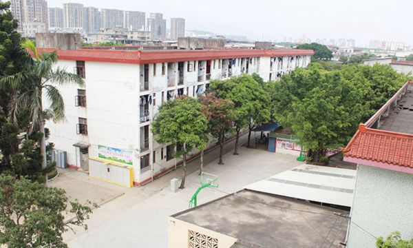福建省鸿源技术学校校园风景