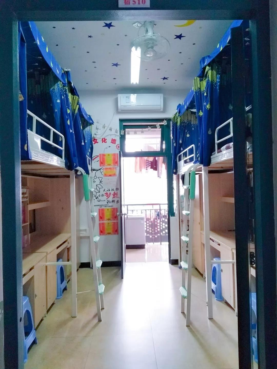 福建华南女子职业学院宿舍条件怎么样，有空调吗（含宿舍图片）