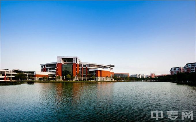 福建中医药大学-图书馆